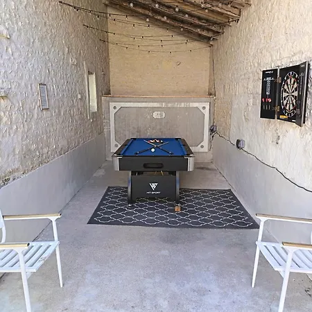 בית נופש Charming Countryside Retreat - Up To 7 People *