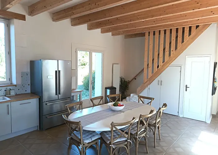 Charming Countryside Retreat - Up To 7 People * Macqueville