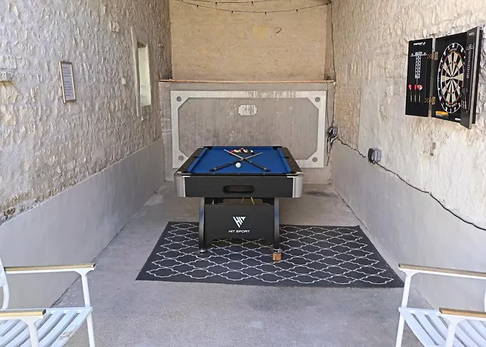 Сasa de vacaciones Charming Countryside Retreat - Up To 7 People *